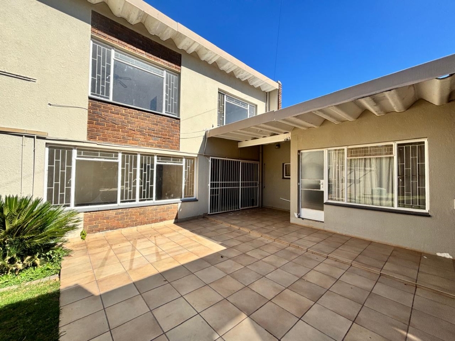 4 Bedroom Property for Sale in Wilkoppies North West